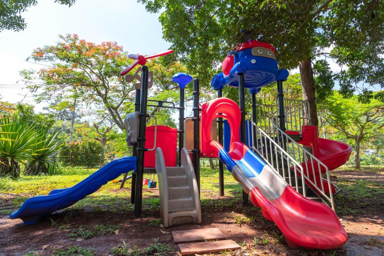 Diamond Hill Resort Nong Nam Daeng Extérieur photo